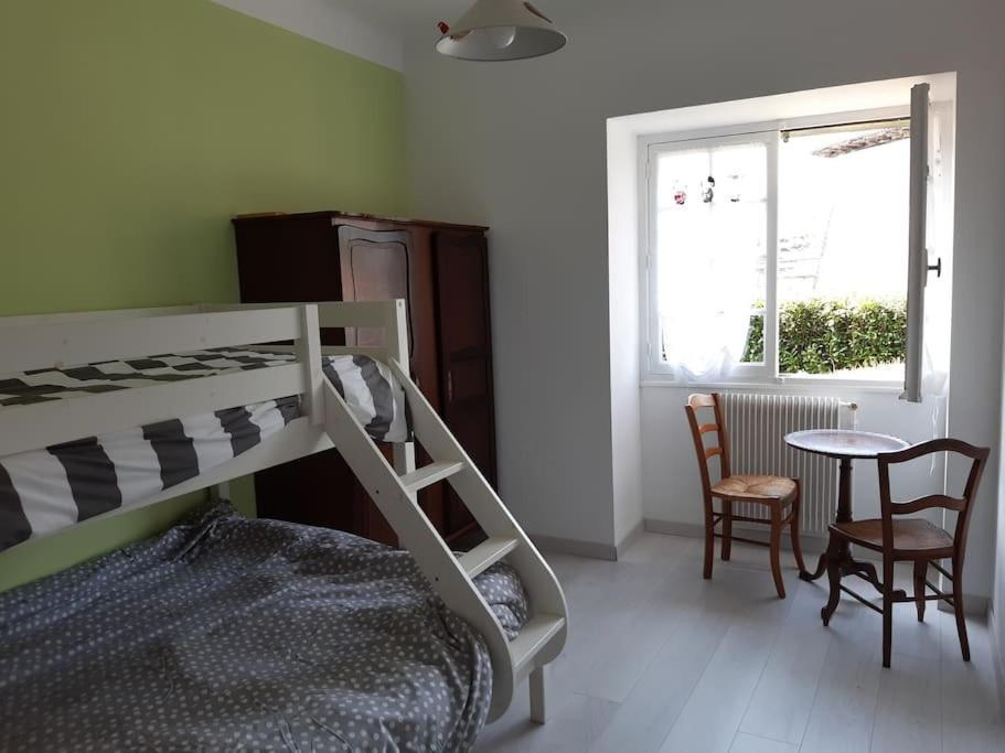 Logement Calme Et Authentique A エスプレット エクステリア 写真